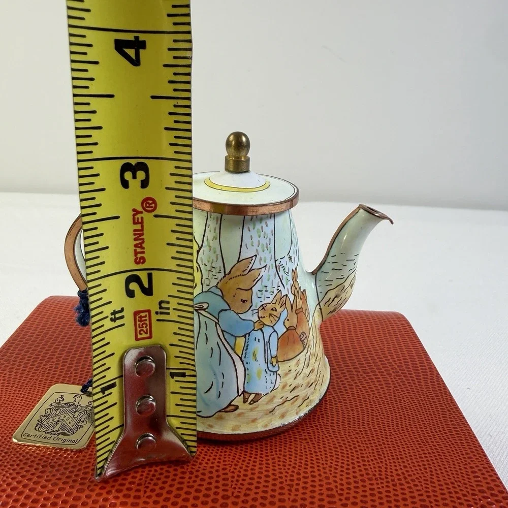 Vintage Charlotte Di Vita Peter Rabbit Miniature Tea Pot London 2001-2002 #BP003